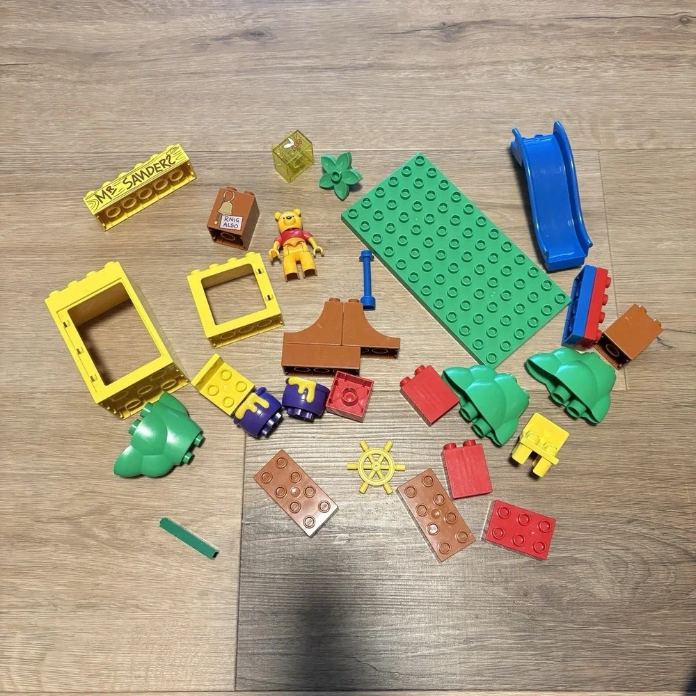 LEGO DUPLO Winnie the Pooh's House 5947 Replacement Parts Retired 1990s Over 25p